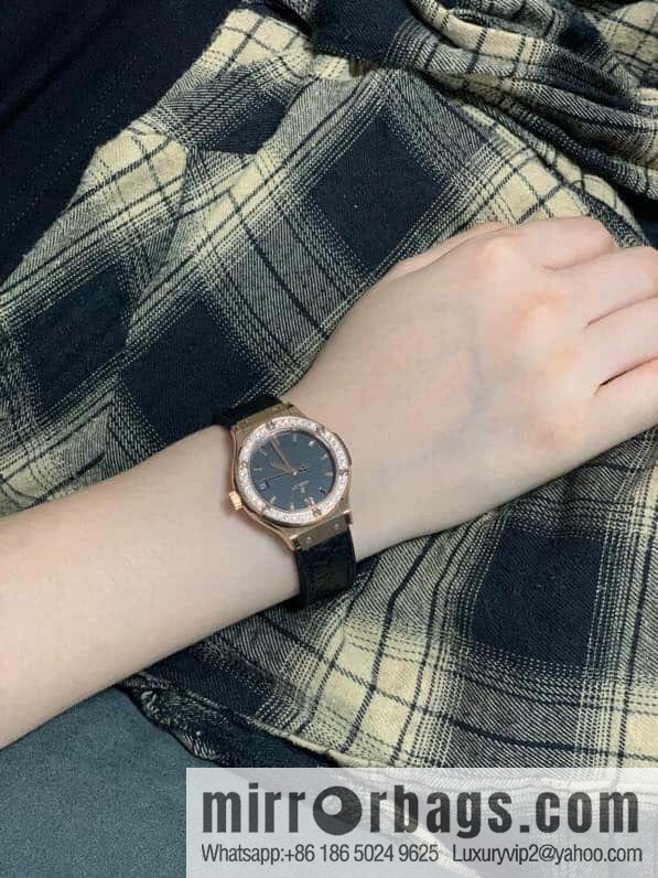 Hublot Classic Series, Hublot Women's 33mm Quartz High-End Watch