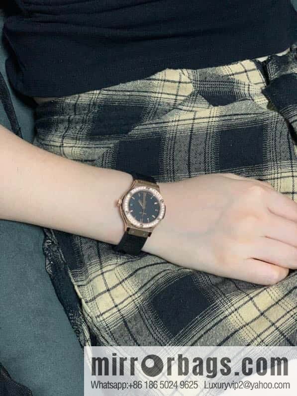 Hublot Classic Series, Hublot Women's 33mm Quartz High-End Watch