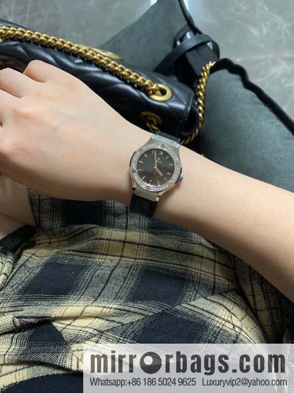 Hublot Classic Series, Hublot Women's 33mm Quartz High-End Watch