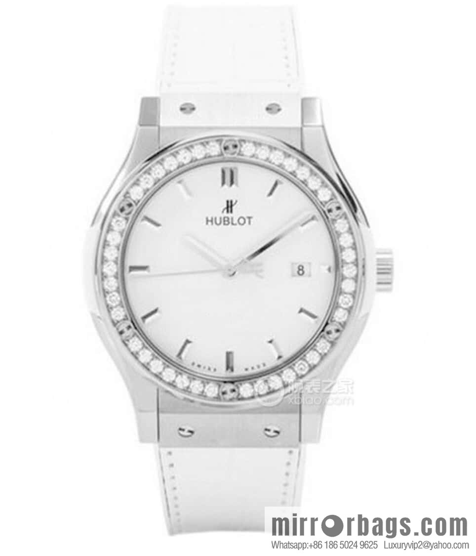 Hublot Classic Series, Hublot Women's 33mm Quartz High-End Watch