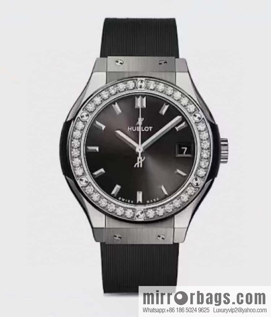 Hublot Classic Series, Hublot Women's 33mm Quartz High-End Watch