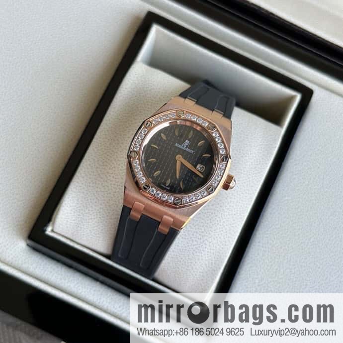 Tape RF Factory, Audemars Piguet Royal Oak Series Model 67601 Quartz Watch