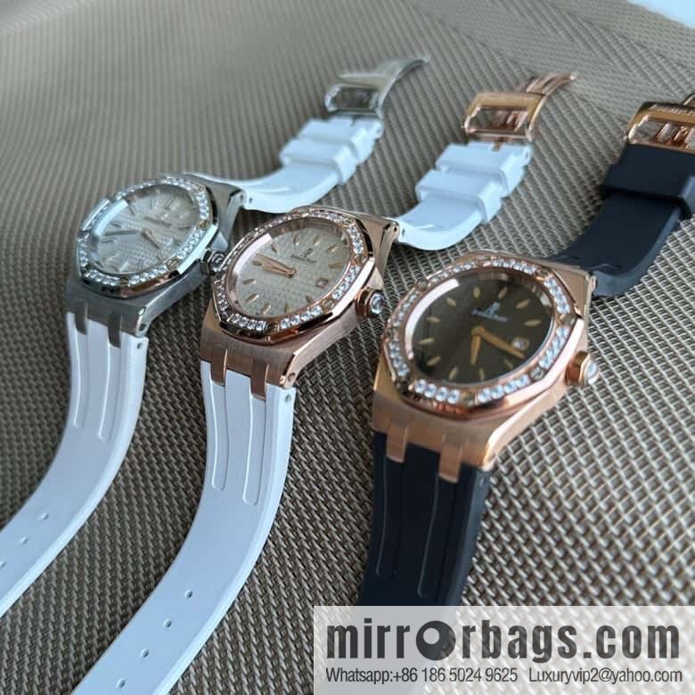 Tape RF Factory, Audemars Piguet Royal Oak Series Model 67601 Quartz Watch