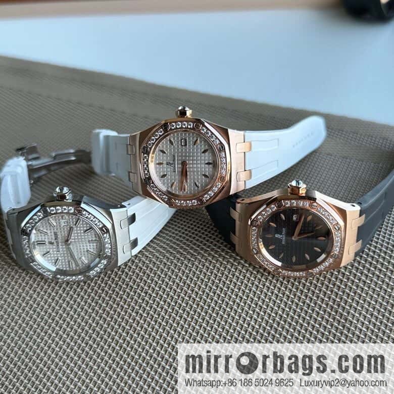 Tape RF Factory, Audemars Piguet Royal Oak Series Model 67601 Quartz Watch