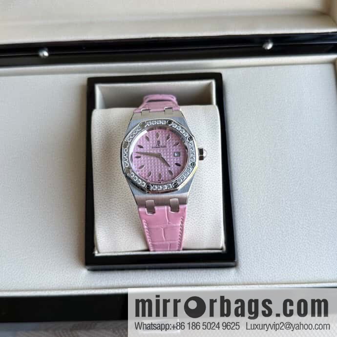 Alligator Leather RF Factory, Audemars Piguet Royal Oak Series Model 67601 Quartz Watch