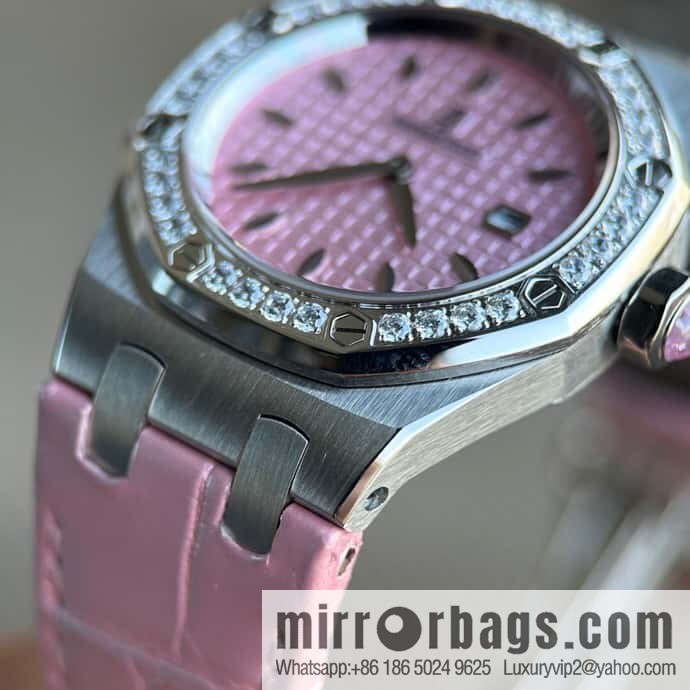 Alligator Leather RF Factory, Audemars Piguet Royal Oak Series Model 67601 Quartz Watch
