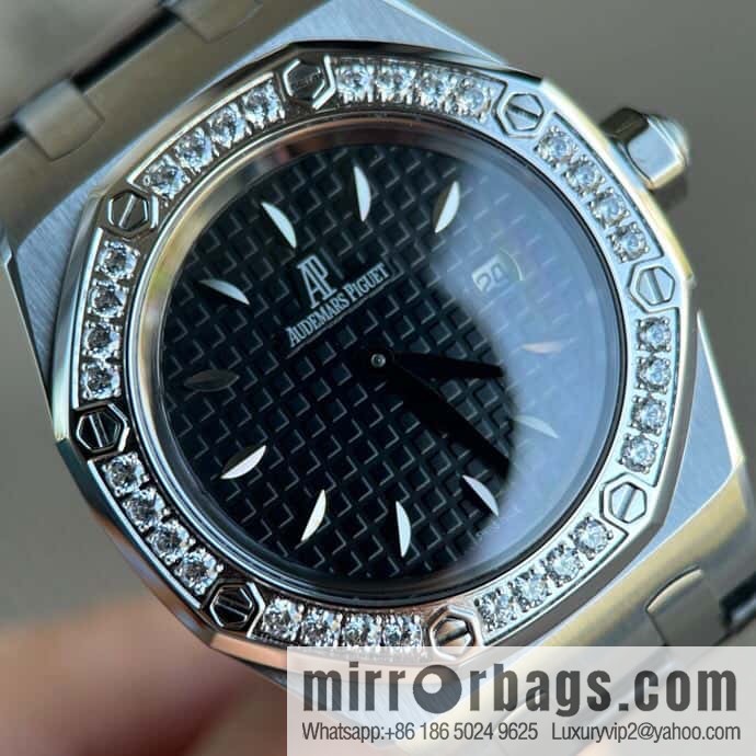 Alligator Leather RF Factory, Audemars Piguet Royal Oak Series Model 67601 Quartz Watch