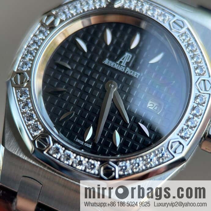 Alligator Leather RF Factory, Audemars Piguet Royal Oak Series Model 67601 Quartz Watch