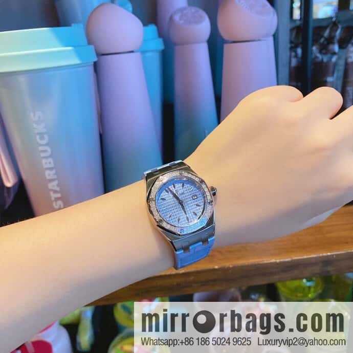 Alligator Leather RF Factory, Audemars Piguet Royal Oak Series Model 67601 Quartz Watch