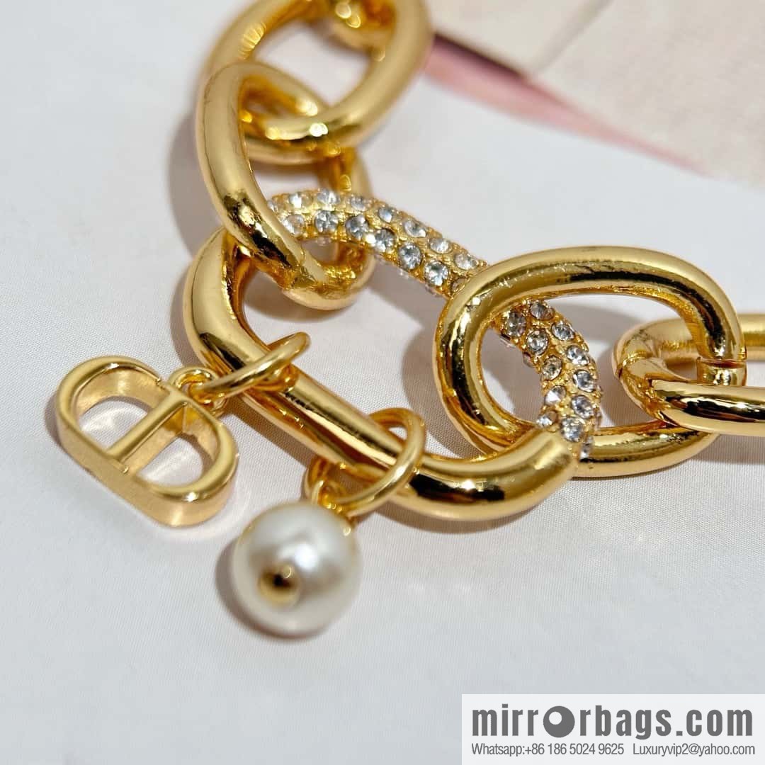 New ☑️ DIOR CD Pearl Chain Bracelet