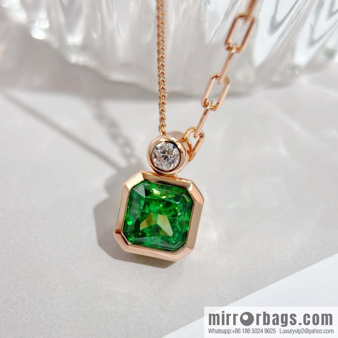 ❗️New ❗️ New ☑️ TIFFANY & Co. Tiffany Square Green Diamond Necklace