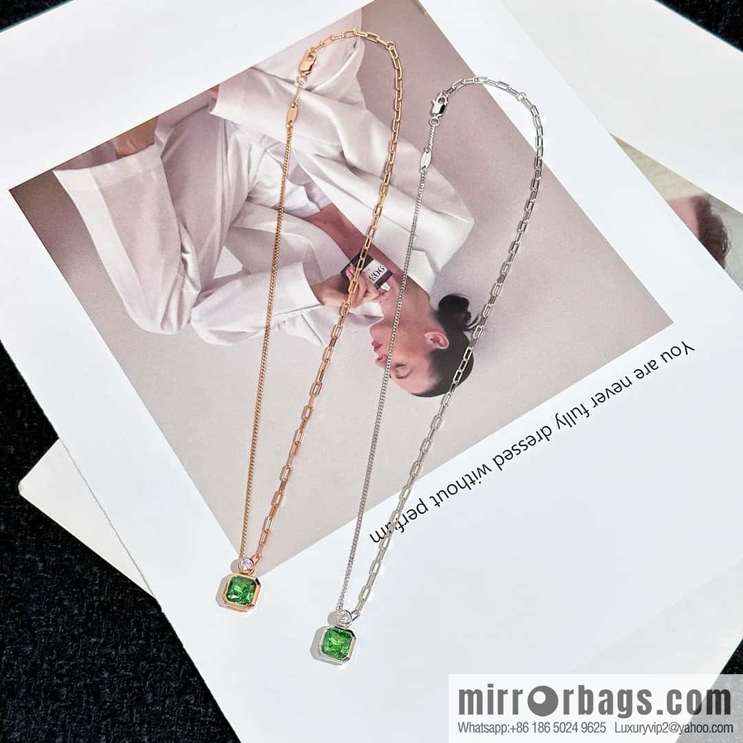 ❗️New ❗️ New ☑️ TIFFANY & Co. Tiffany Square Green Diamond Necklace