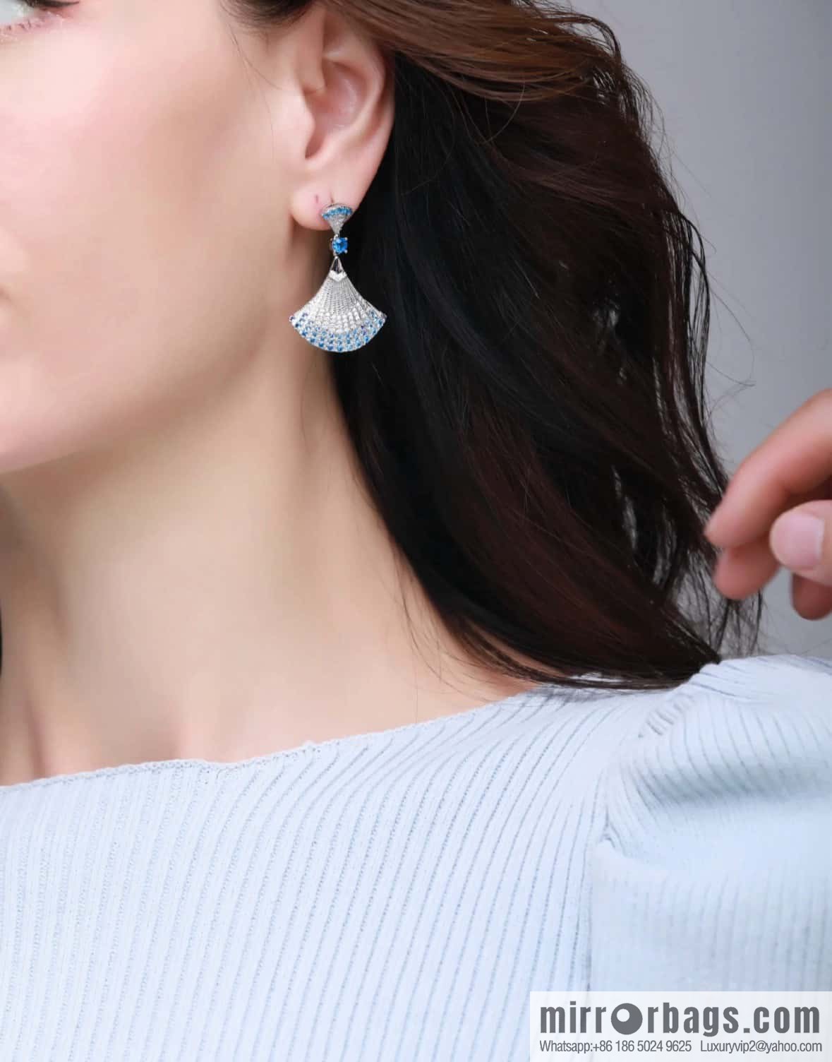 ❗️New ❗️ ☀ BVLGARI DIVAS'DREAM gradual change powder gradual change blue diamond fan earrings earrings ☀️