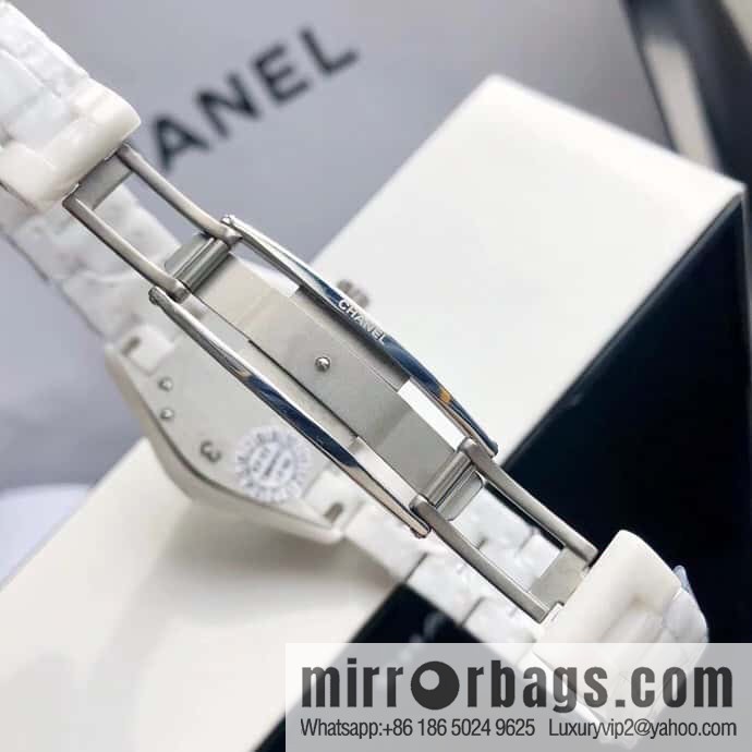 Women's model, official synchronization, and higher quality, the new H5698 brand Chanel series J12 movement type quartz gender women's quartz appearance details table diameter 33 mm