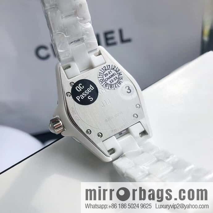 Women's model, official synchronization, and higher quality, the new H5698 brand Chanel series J12 movement type quartz gender women's quartz appearance details table diameter 33 mm