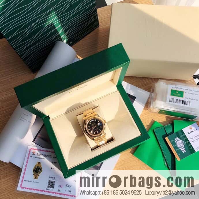 Rolex log type, the whole body is wrapped in 18k gold, the watch diameter is 41mm, and the original Swiss eta-2836 movement watch is loaded.