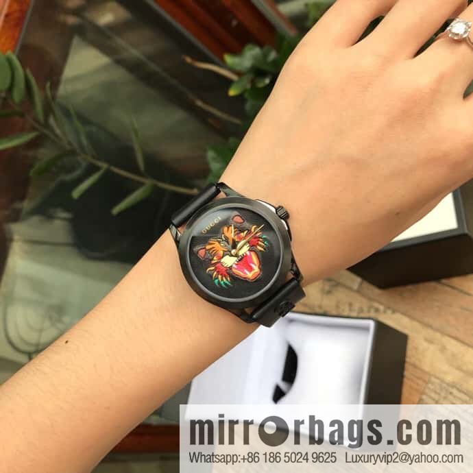 Gucci GUCCI's latest 38mm brushed polished black PVD case with three-dimensional Gucci logo and black PVD pin clasp, Rhonda quartz movement watch