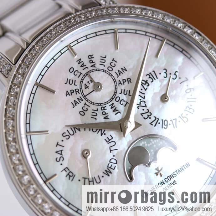 Vacheron Constantin Traditionnelle series perpetual calendar 36.5 mm diameter watch model: 4305T/000R-B947