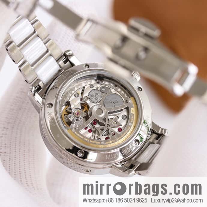 Vacheron Constantin Traditionnelle series perpetual calendar 36.5 mm diameter watch model: 4305T/000R-B947