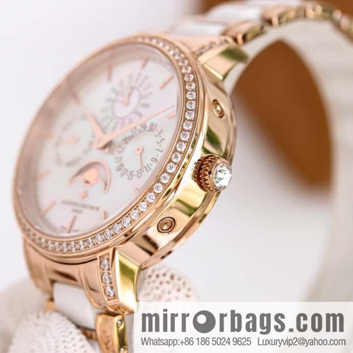 Vacheron Constantin Traditionnelle series perpetual calendar 36.5 mm diameter watch model: 4305T/000R-B947