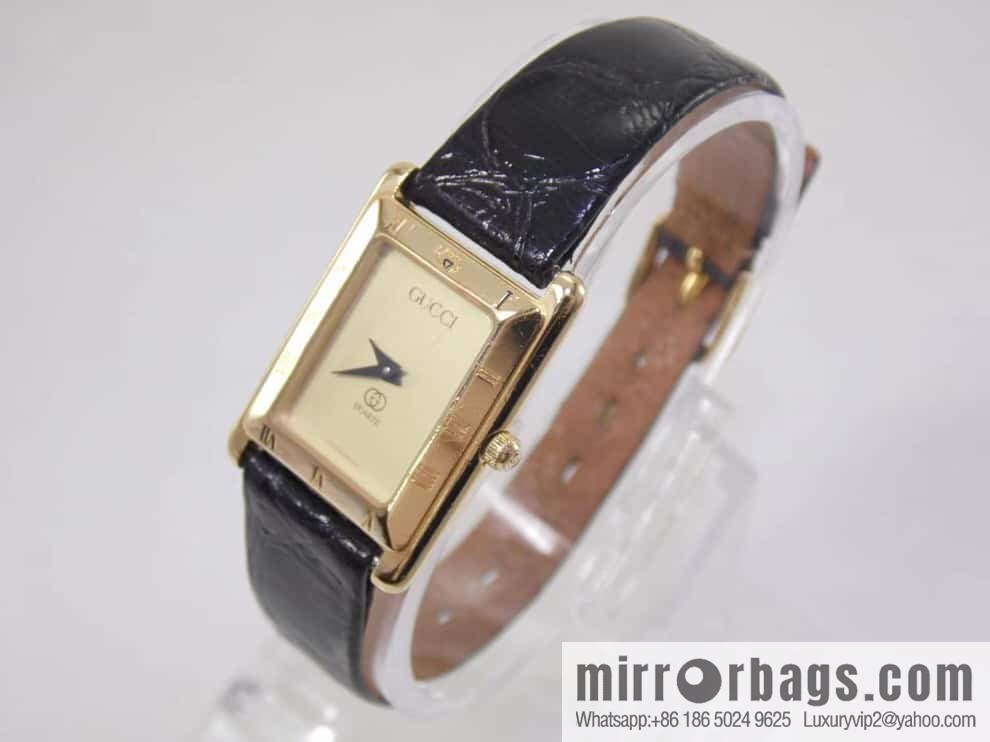 Gucci GUCCI 4200L Medieval Super Fashion Ladies Watch