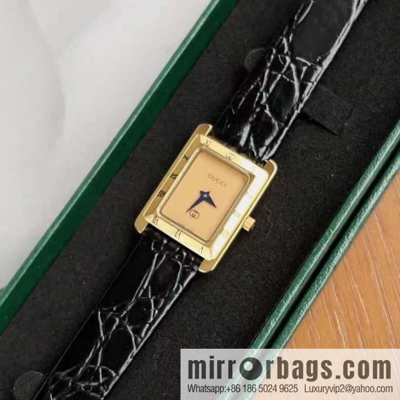 Gucci GUCCI 4200L Medieval Super Fashion Ladies Watch