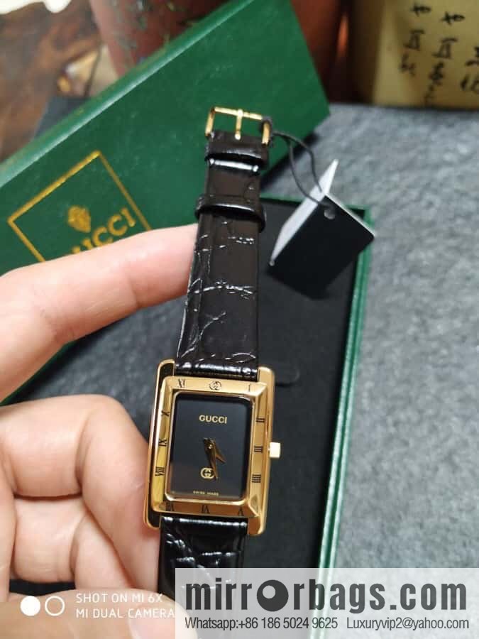 Gucci GUCCI 4200L Medieval Super Fashion Ladies Watch