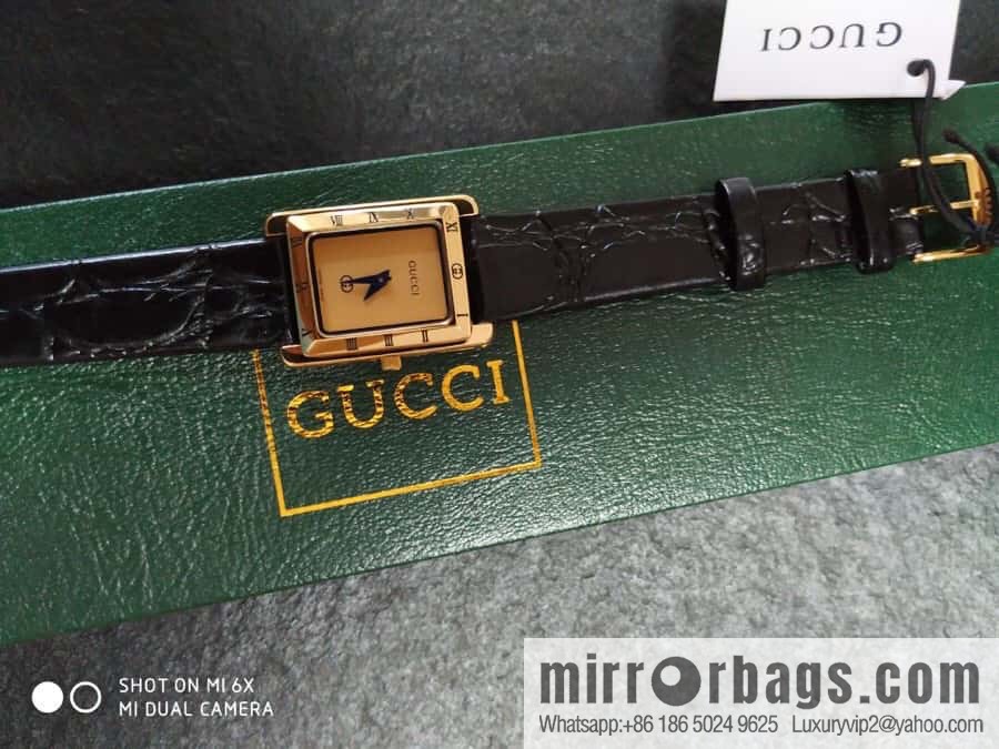 Gucci GUCCI 4200L Medieval Super Fashion Ladies Watch