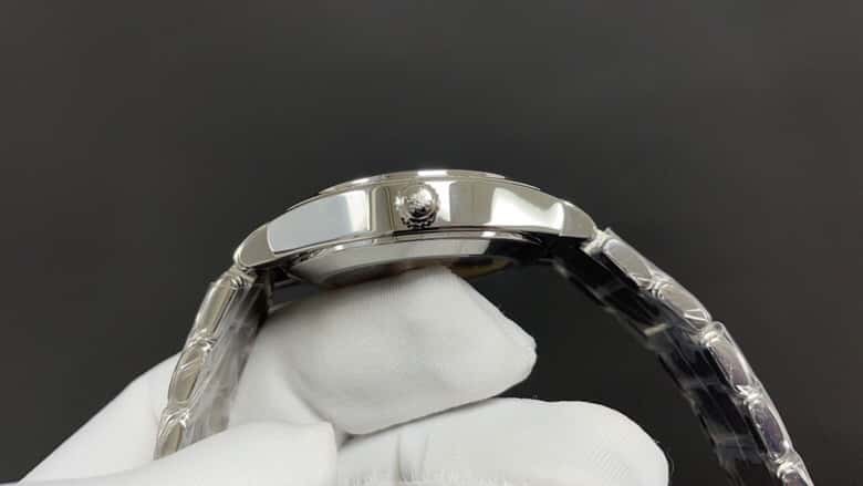 Patek Philippe TWENTY~ 4 Series 7300 Watch 324SC Self-winding Movement