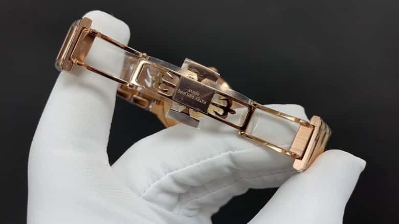 Patek Philippe TWENTY~ 4 Series 7300 Watch 324SC Self-winding Movement