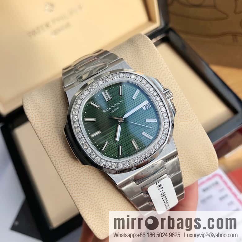 Patek Philippe 5711 Nautilus Cal.324 movement watch