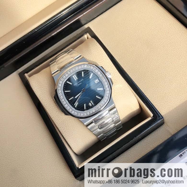 Patek Philippe 5711 Nautilus Cal.324 movement watch
