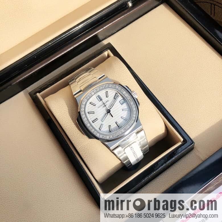 Patek Philippe 5711 Nautilus Cal.324 movement watch