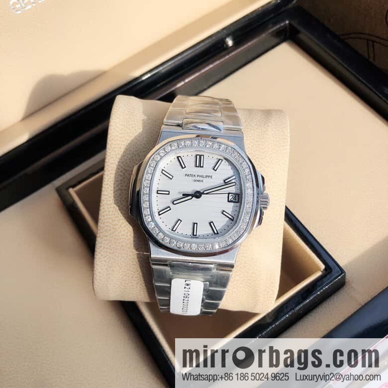 Patek Philippe 5711 Nautilus Cal.324 movement watch