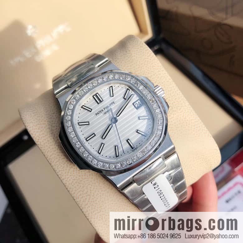 Patek Philippe 5711 Nautilus Cal.324 movement watch