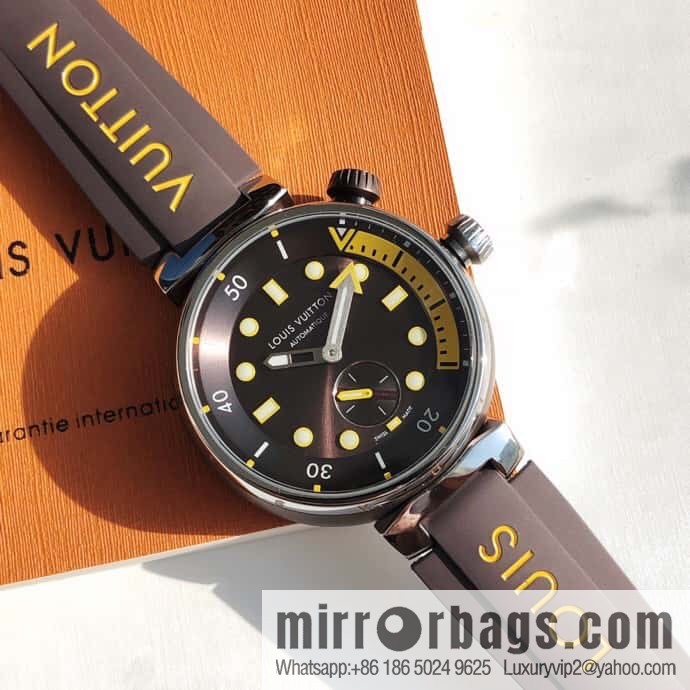 QA173A TAMBOUR STREET DIVER stainless steel automatic watch, 44mm