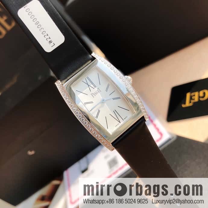 Piaget quartz women's original Swiss movement model GOA33091