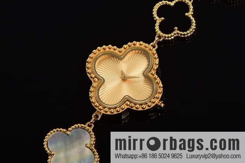 Van Cleef & Arpels -𝐕𝐚𝐧 𝐂𝐥𝐞𝐞𝐟 & 𝐀𝐫𝐩𝐞𝐥𝐬 Alhambra bracelet Swiss quartz watch