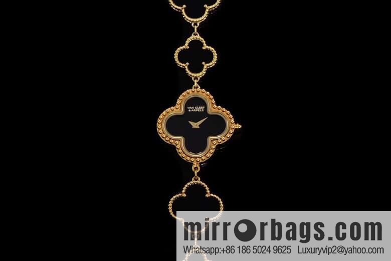 Van Cleef & Arpels -𝐕𝐚𝐧 𝐂𝐥𝐞𝐞𝐟 & 𝐀𝐫𝐩𝐞𝐥𝐬 Alhambra bracelet Swiss quartz watch