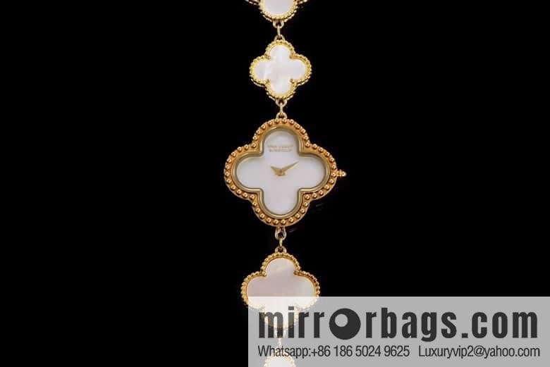 Van Cleef & Arpels -𝐕𝐚𝐧 𝐂𝐥𝐞𝐞𝐟 & 𝐀𝐫𝐩𝐞𝐥𝐬 Alhambra bracelet Swiss quartz watch