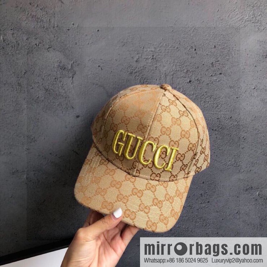 GUCCI Gucci simple atmosphere embroidered baseball cap