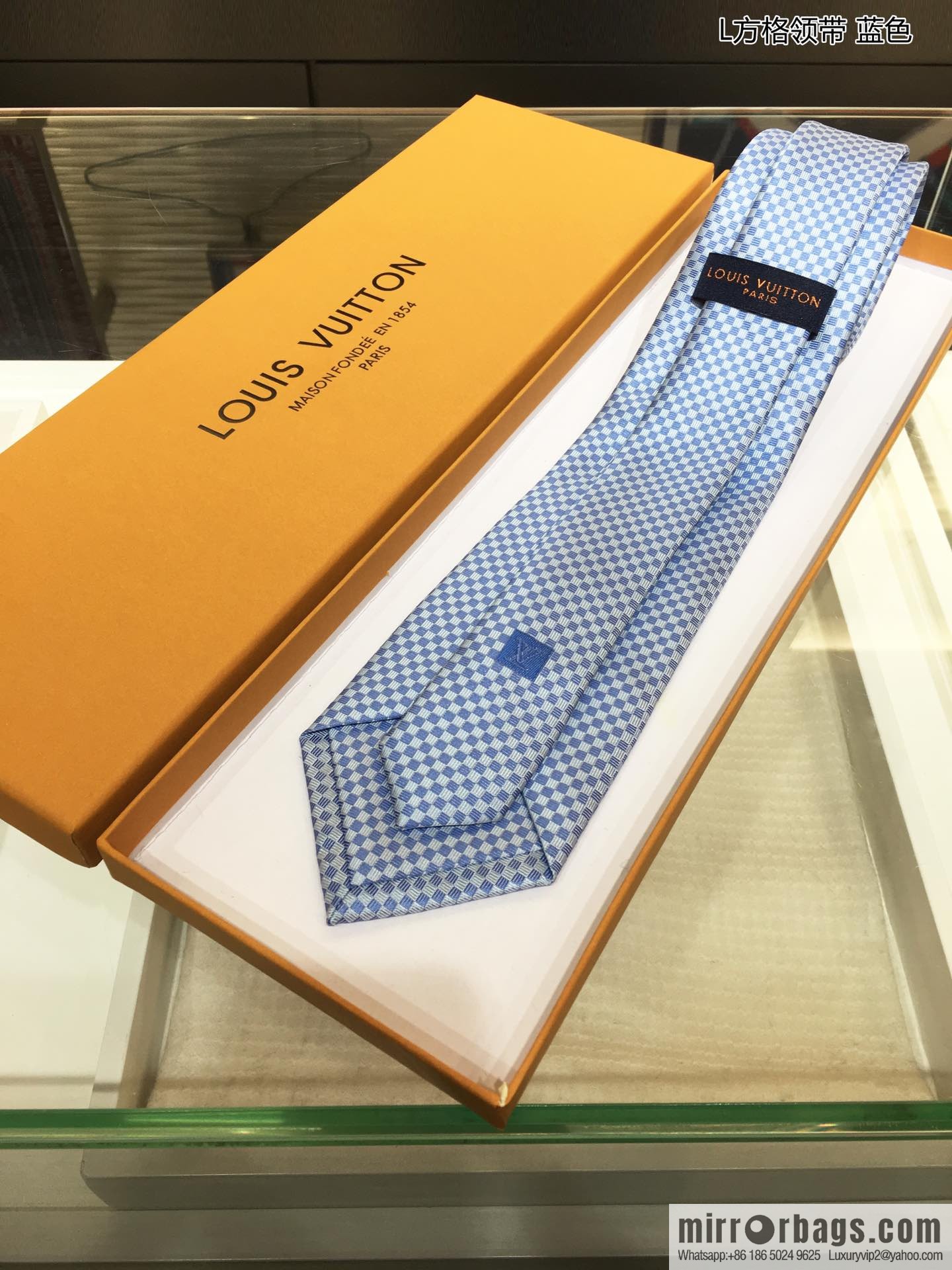 LV Louis Vuitton 100% Top Jacquard Silk L Checked Tie