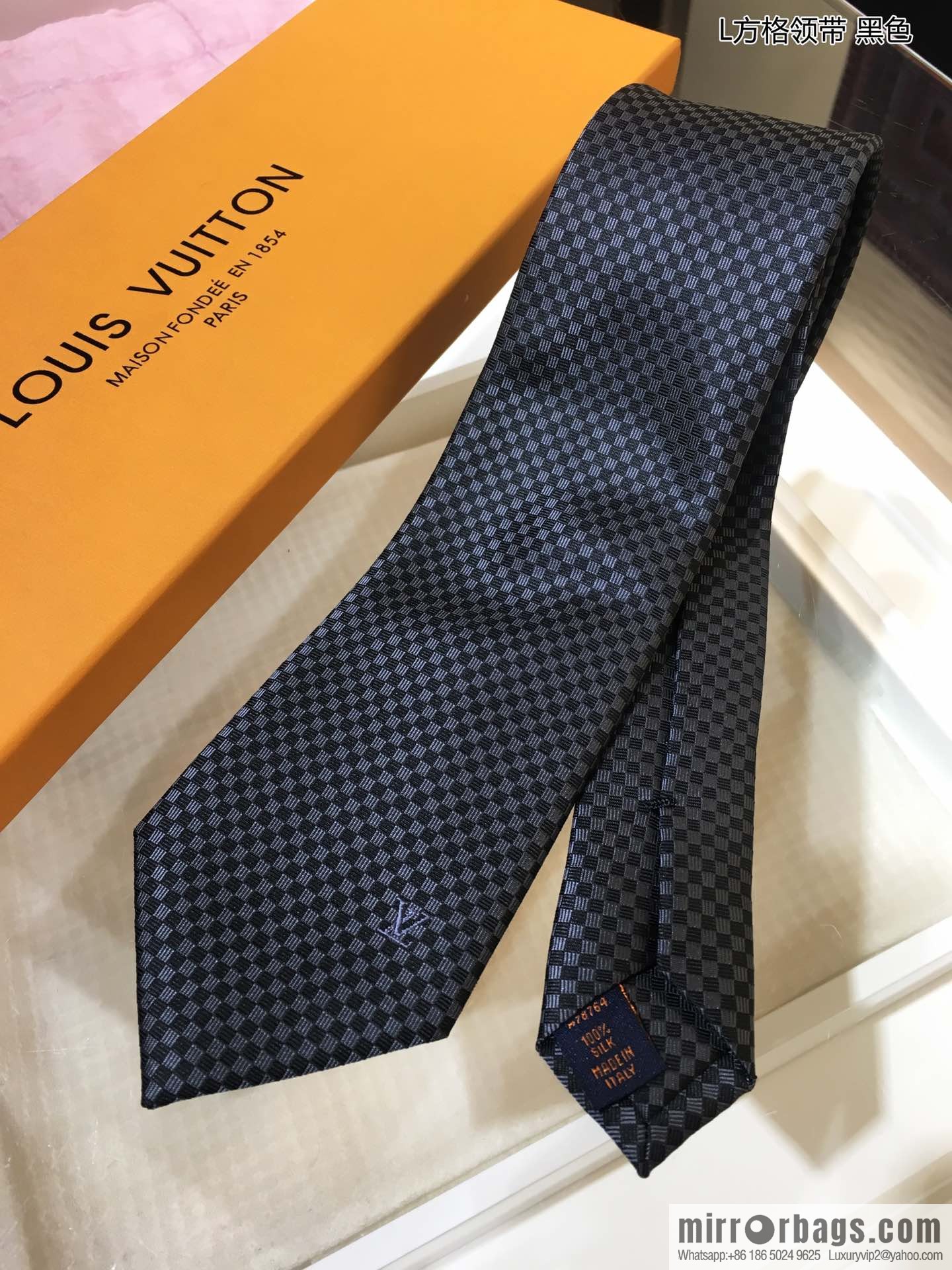 LV Louis Vuitton 100% Top Jacquard Silk L Checked Tie