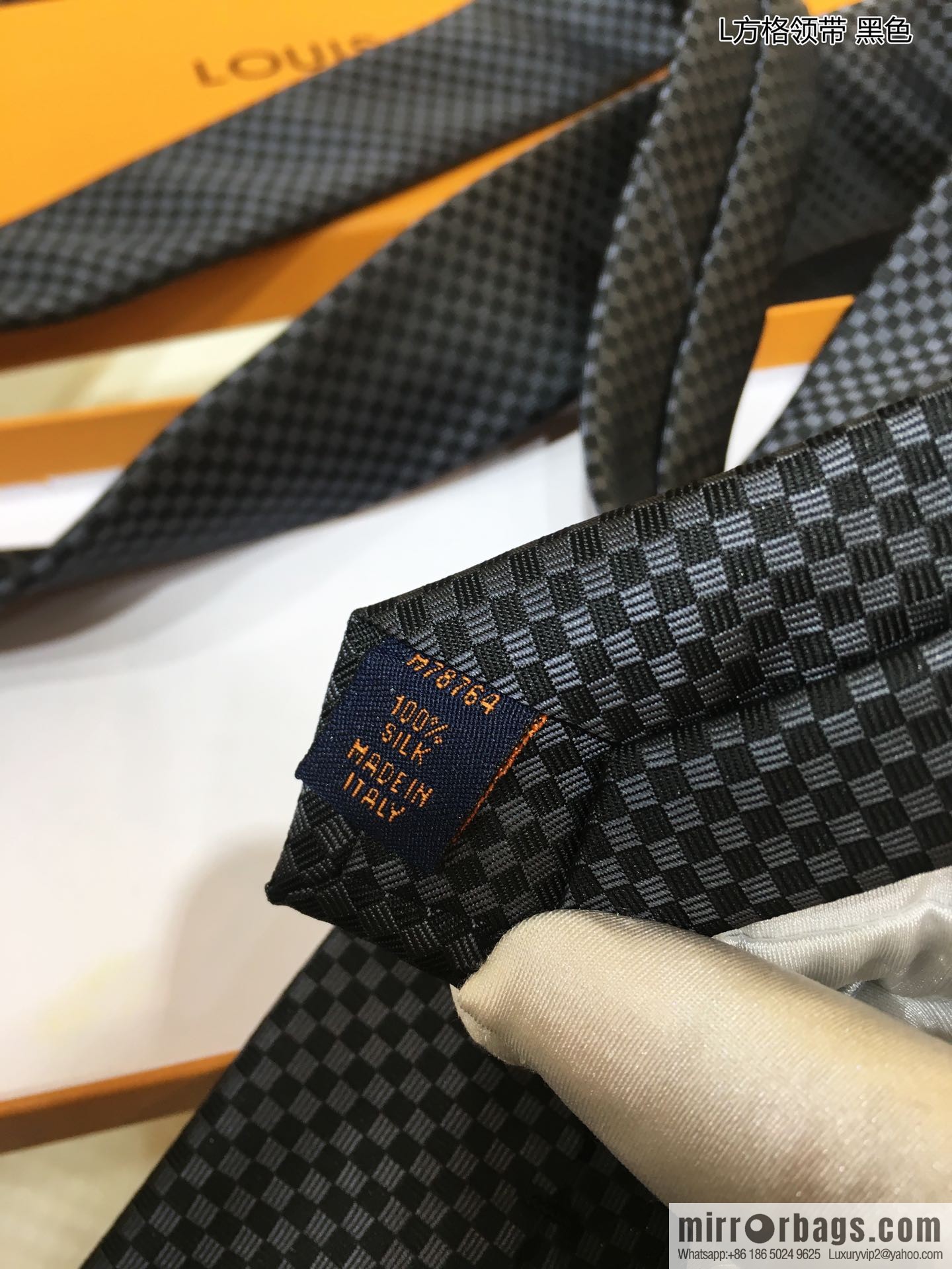 LV Louis Vuitton 100% Top Jacquard Silk L Checked Tie
