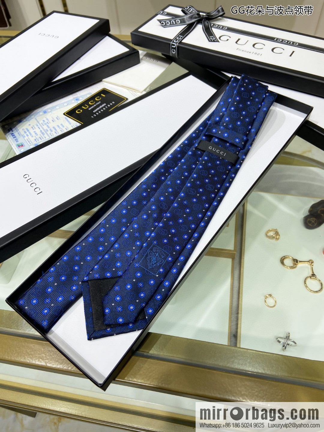 GUCCI Gucci 100% Top Jacquard Silk GG Flowers with Polka Dot Tie