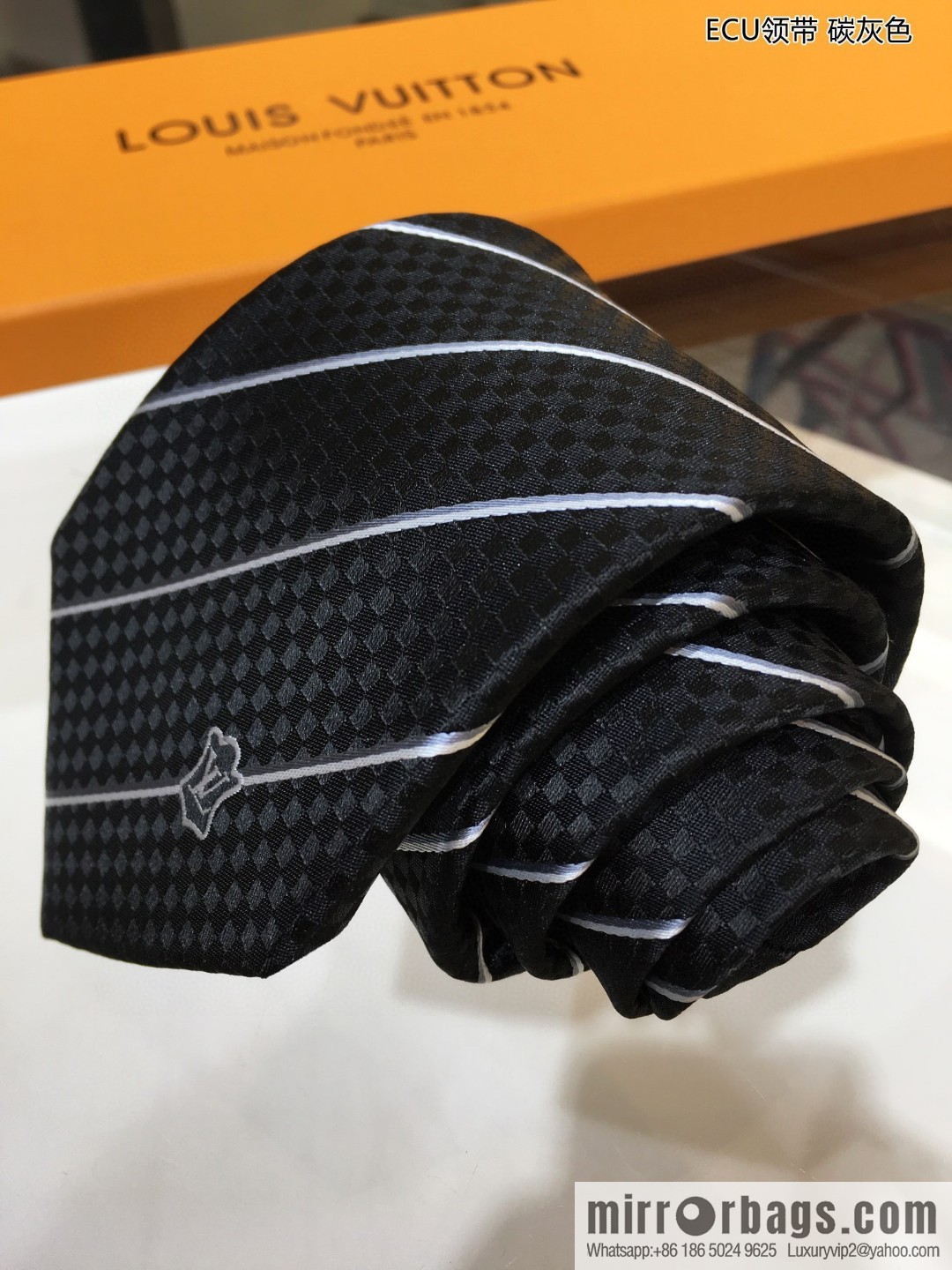 LV Louis Vuitton 100% Top Jacquard Silk ECU Tie M78758