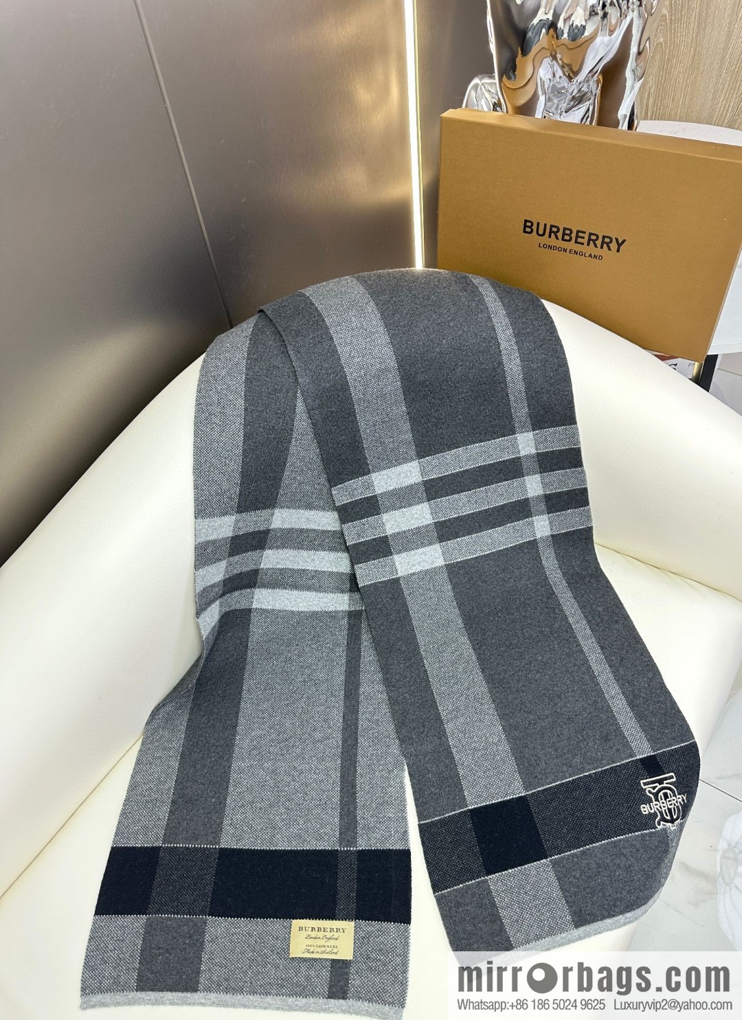 Burberry Burberry TB Cashmere Checked Men's Scarf