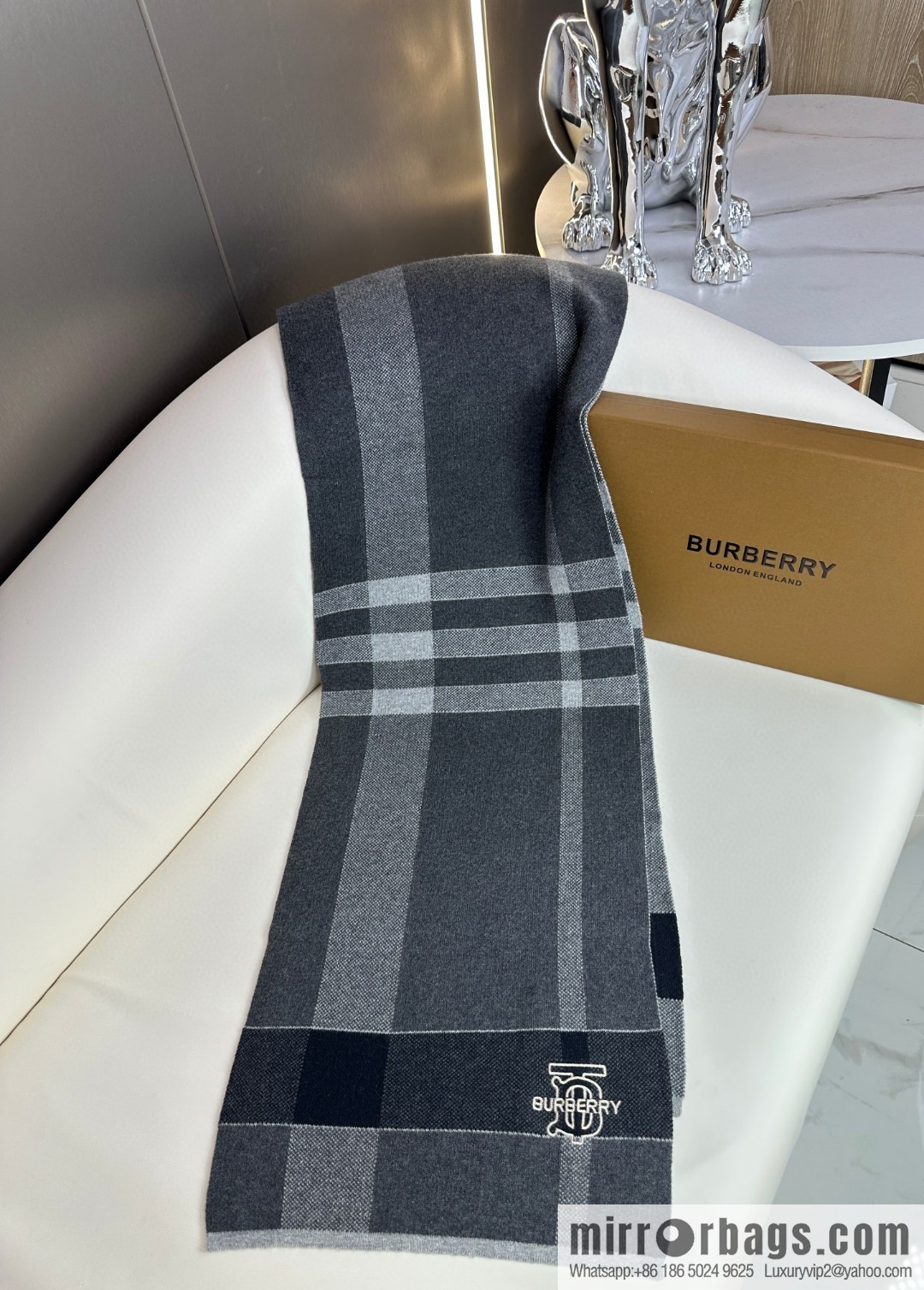 Burberry Burberry TB Cashmere Checked Men's Scarf