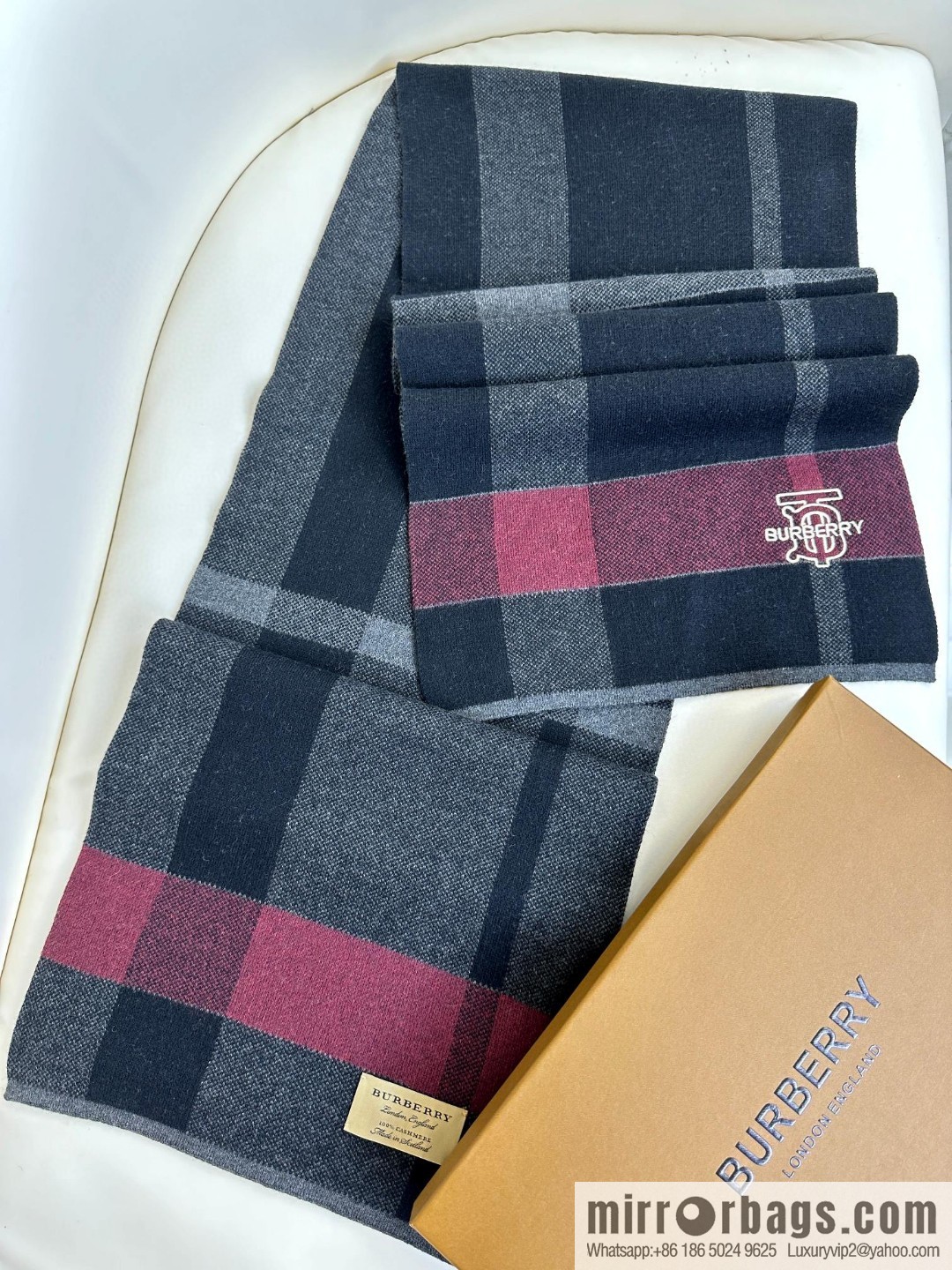 Burberry Burberry TB Cashmere Checked Men's Scarf