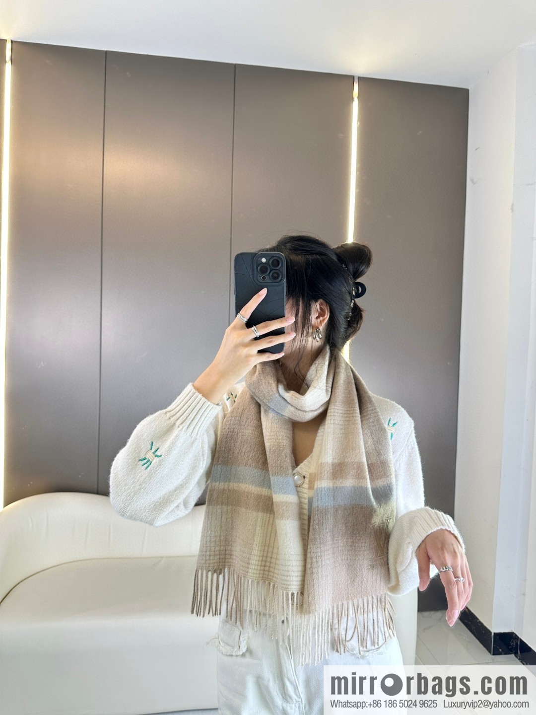 LV Louis Vuitton 2023 Overseas Counter Latest Unisex Scarf
